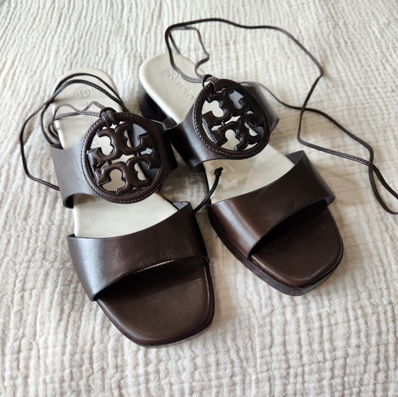 Tory Burch Bombe Miller Brown Sandal - Picture 1 of 3